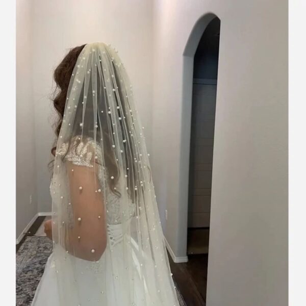 Bridal Veil with Pearls for a Glamorous Wedding Day Statement Piece 2/5 M
