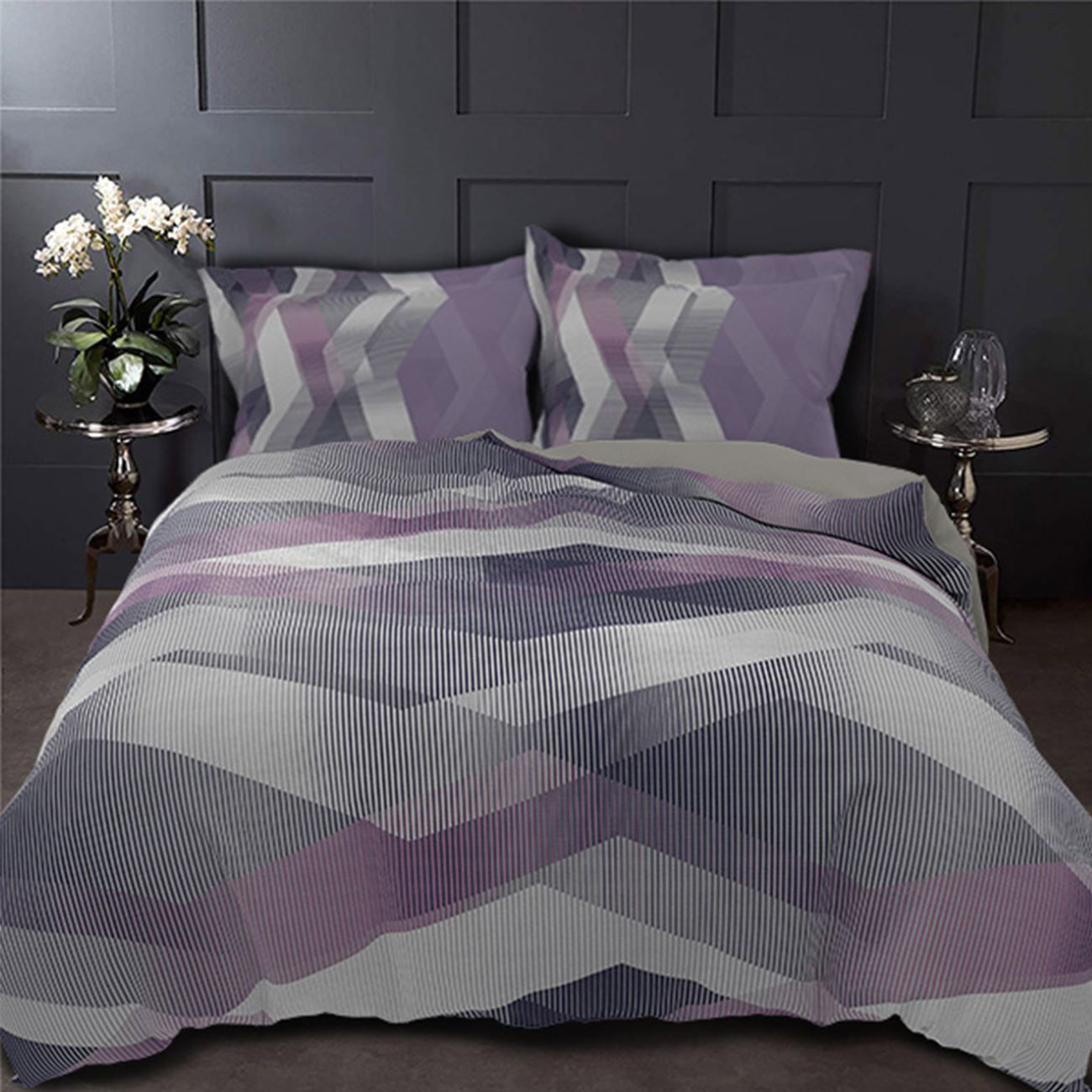 Double Bed 4-Piece Luxury Bedding Collection