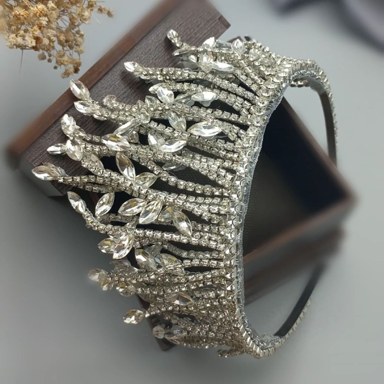 Exquisite Bridal Crown with Premium Gems and Stones