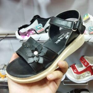 Fashionable and Practical Kids’ Sandals for Outdoor Fun with Velcro Straps