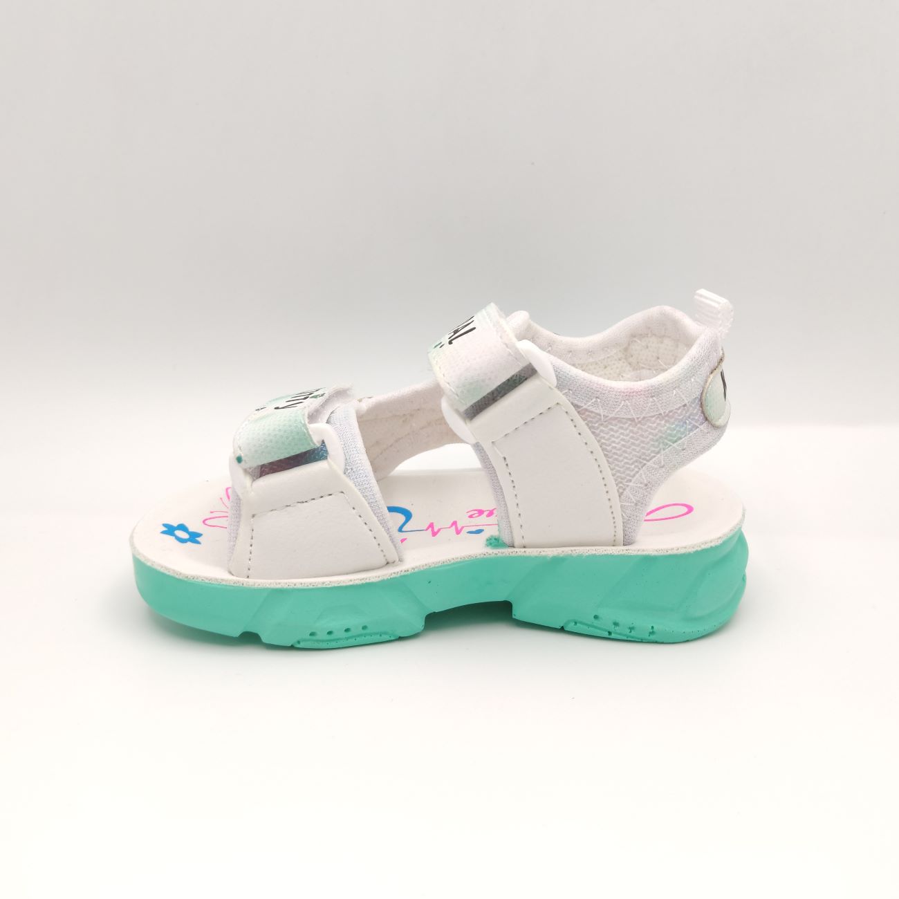 Girls’ Cute Sandals with Hello Kitty Design – Stylish & Comfortable