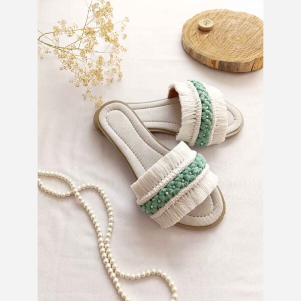 Handmade Macrame Sandal Slipper Featuring Chamomile Flower Design