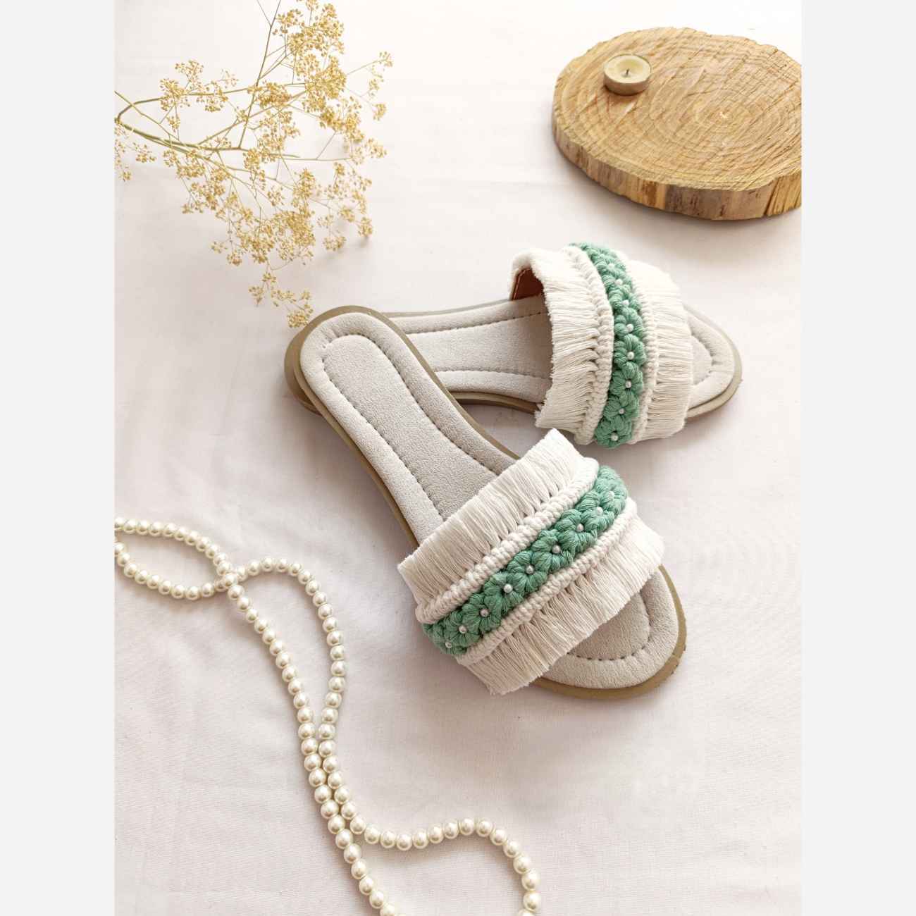 Handmade Macrame Sandal Slipper Featuring Chamomile Flower Design