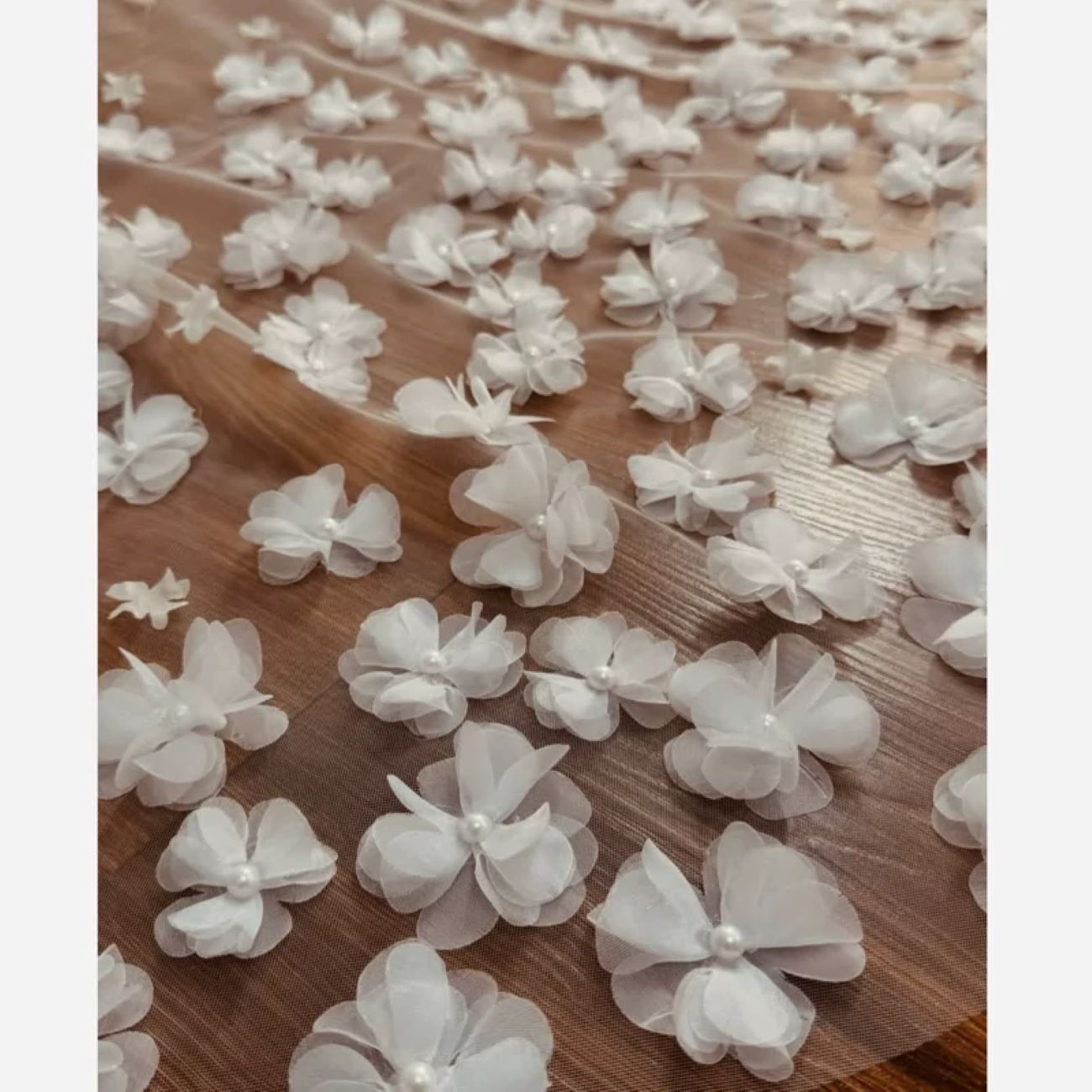 Handmade Sheer Bridal Veil with Delicate Embroidered Floral Details 150 Cm Lenght