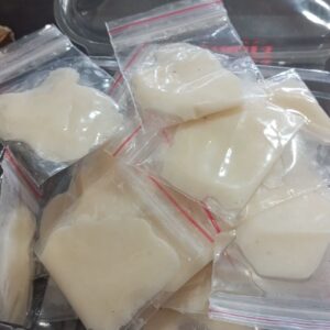 Natural Chewing Gum ( Saqez ) for Healthy & Refreshing Oral Enjoyment – 10 Pcs
