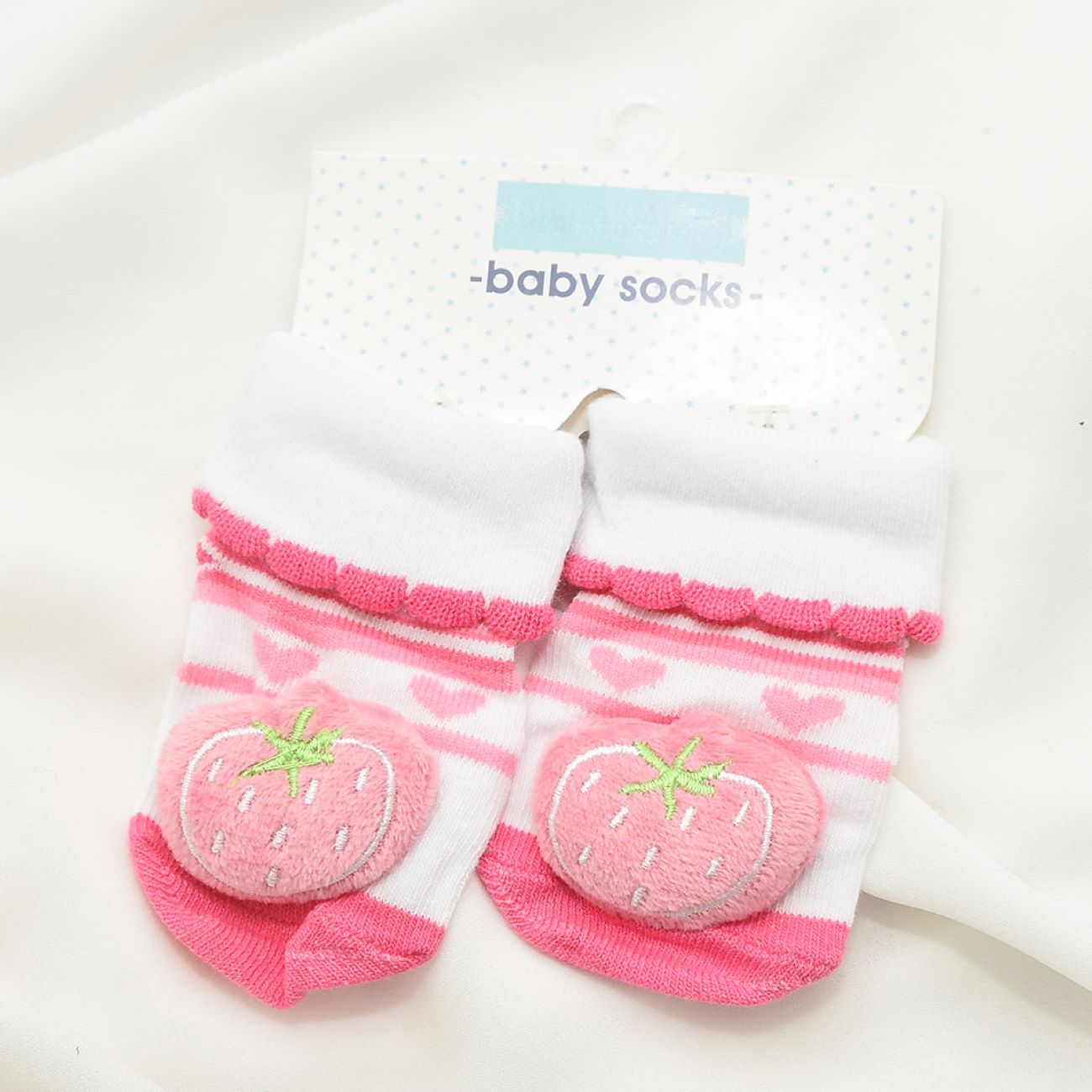 Newborn Anti-Slip Socks – Adorable Strawberry Style 0-12 Months
