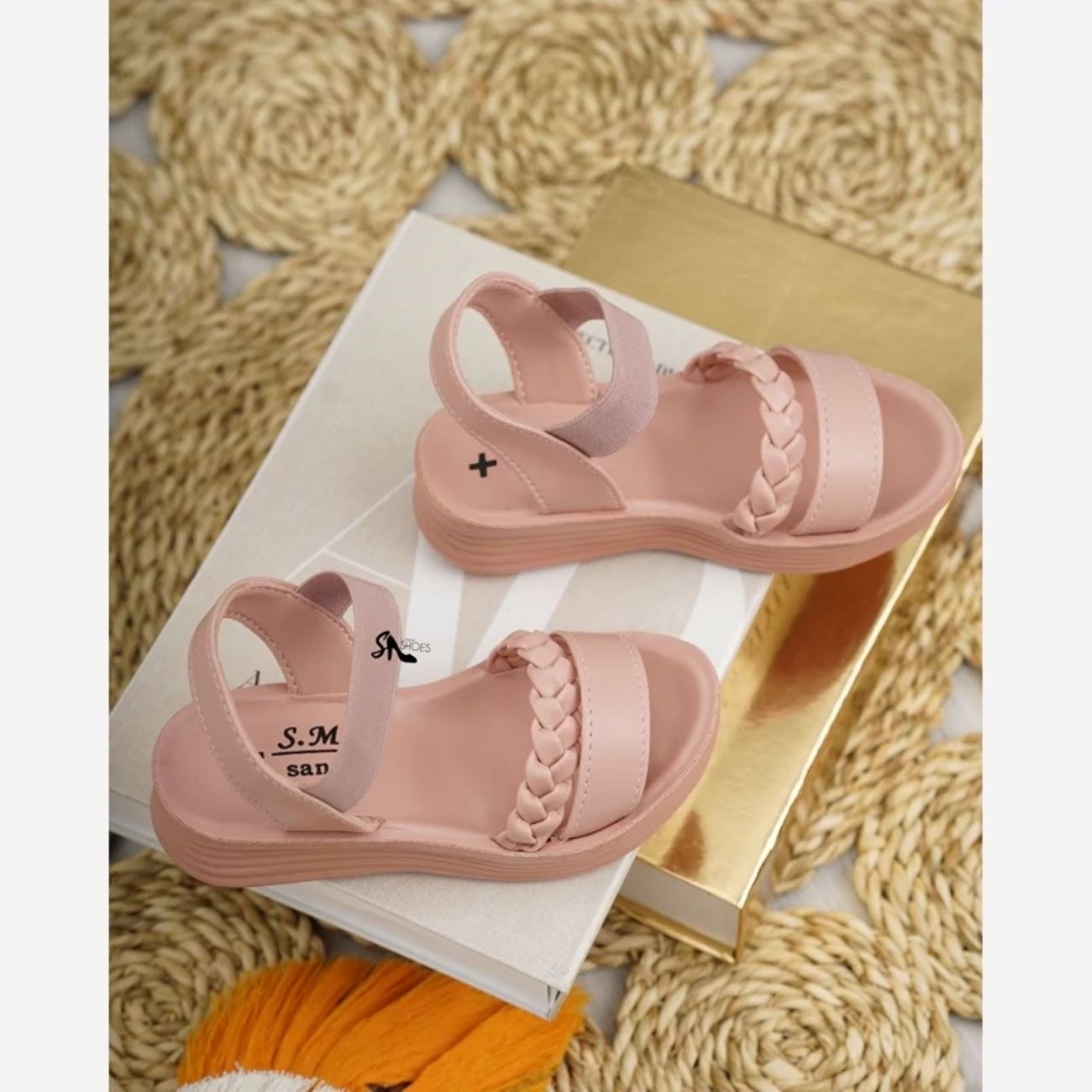 Perfect Fit Kids' Sandals with Adjustable Straps Easy to Wear