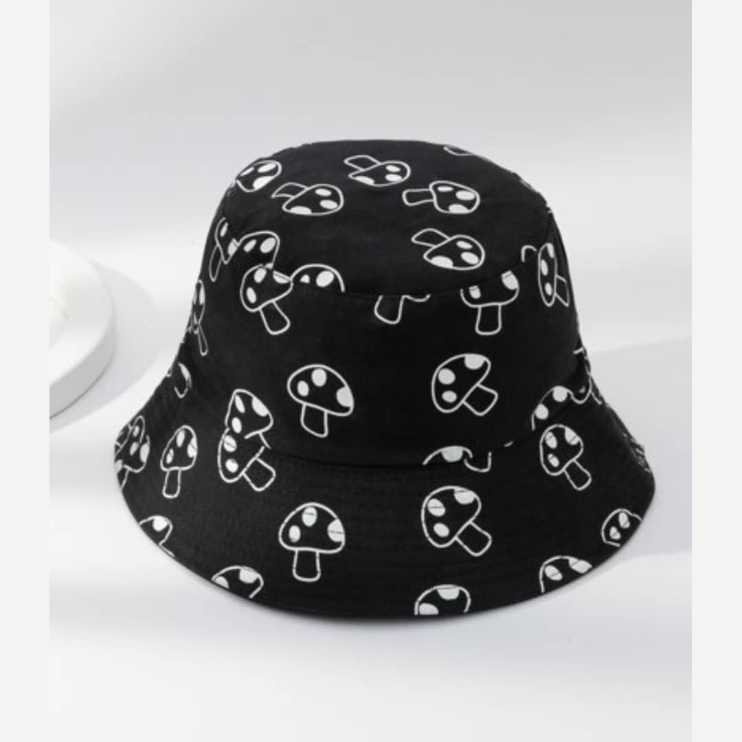 Relaxed Fit Bucket Hat – Suitable for Laid-Back Days and Effortless Style