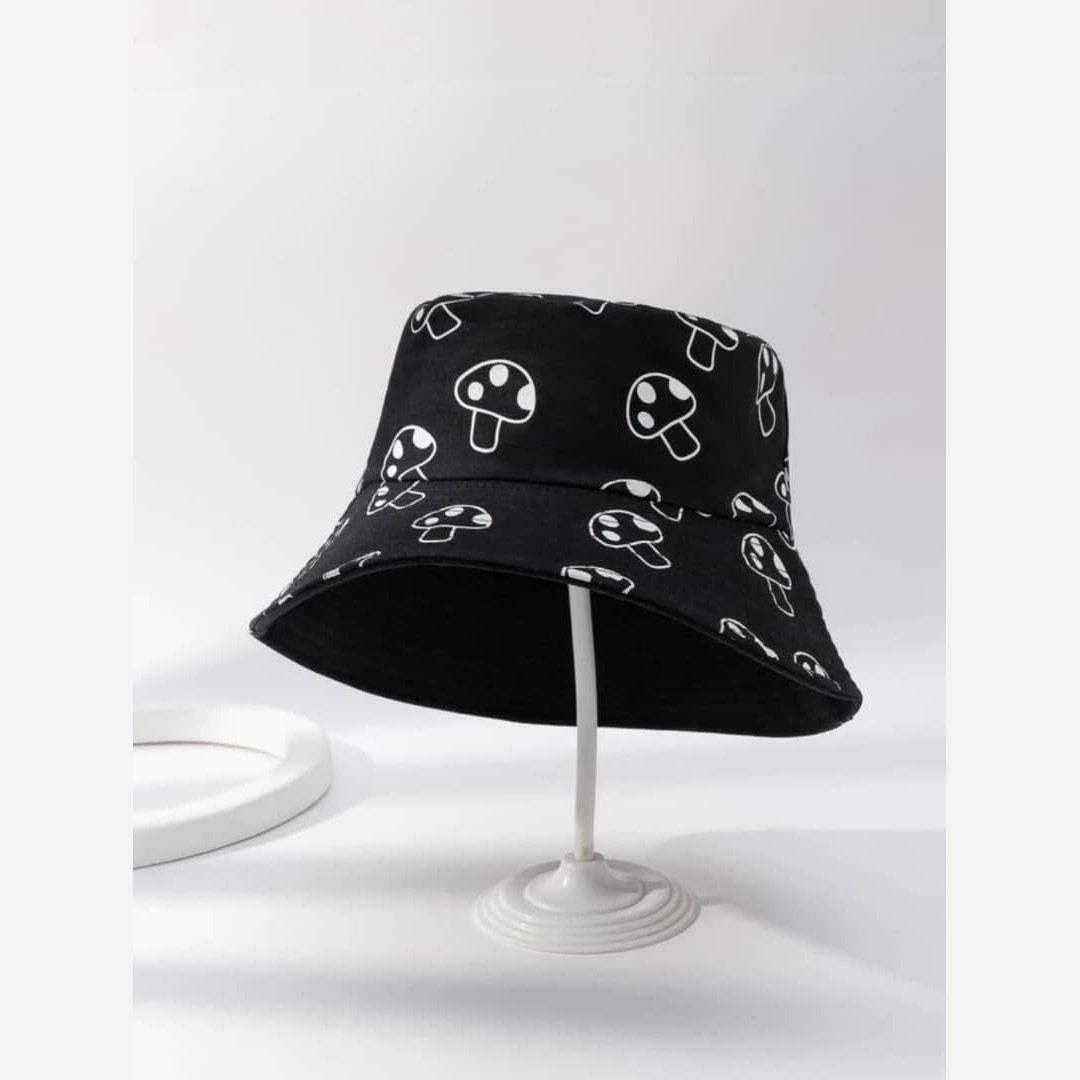 Relaxed Fit Bucket Hat – Suitable for Laid-Back Days and Effortless Style