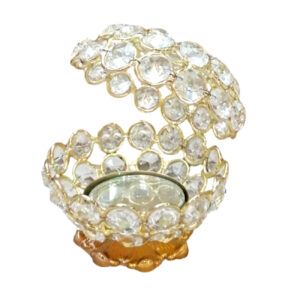 Sea-Inspired Shell-Shaped Jewelry and Tiny Treasures Holder crystal Design