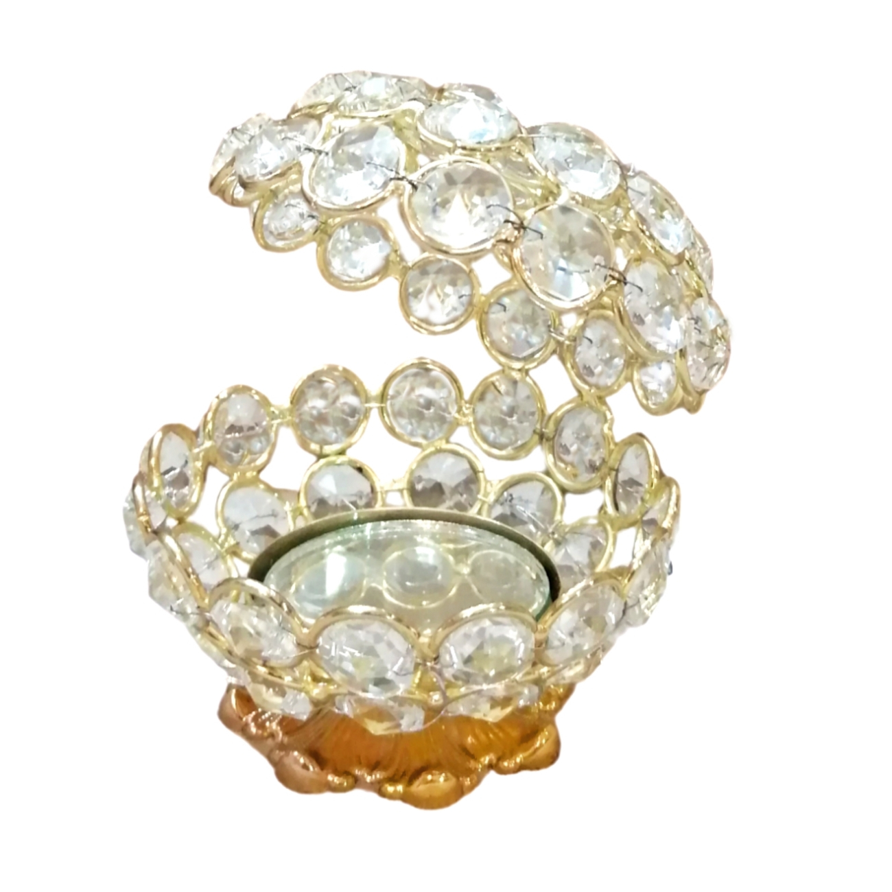 Sea-Inspired Shell-Shaped Jewelry and Tiny Treasures Holder crystal Design
