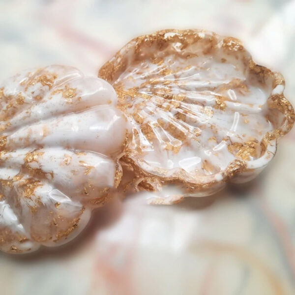 Seashell-Shaped Resin Jewelry Holder for Rings, Earrings, and Small Accessories