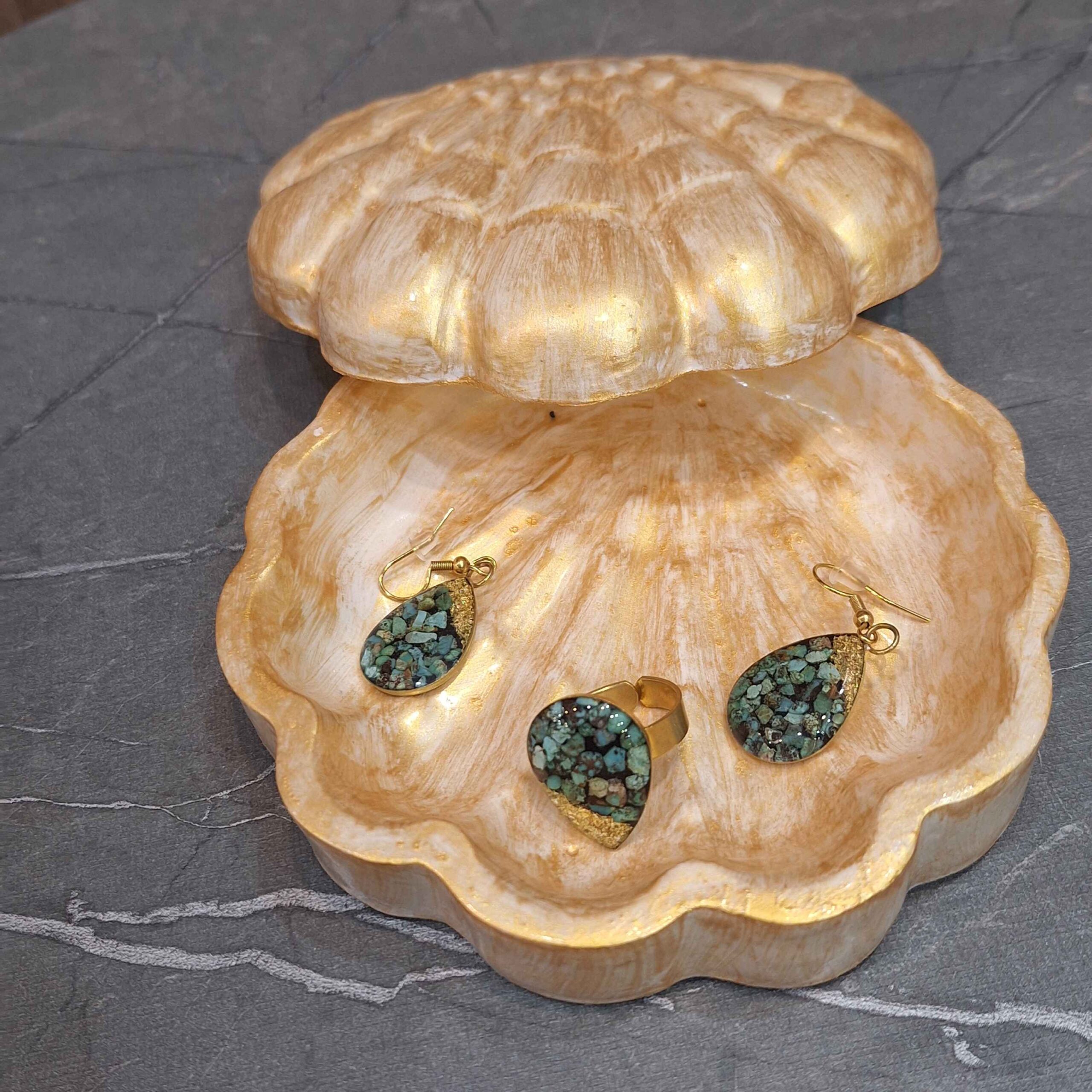 Seashell Trinket Dish in Artificial Stone – Suiatble for Rings, Earrings & Keys