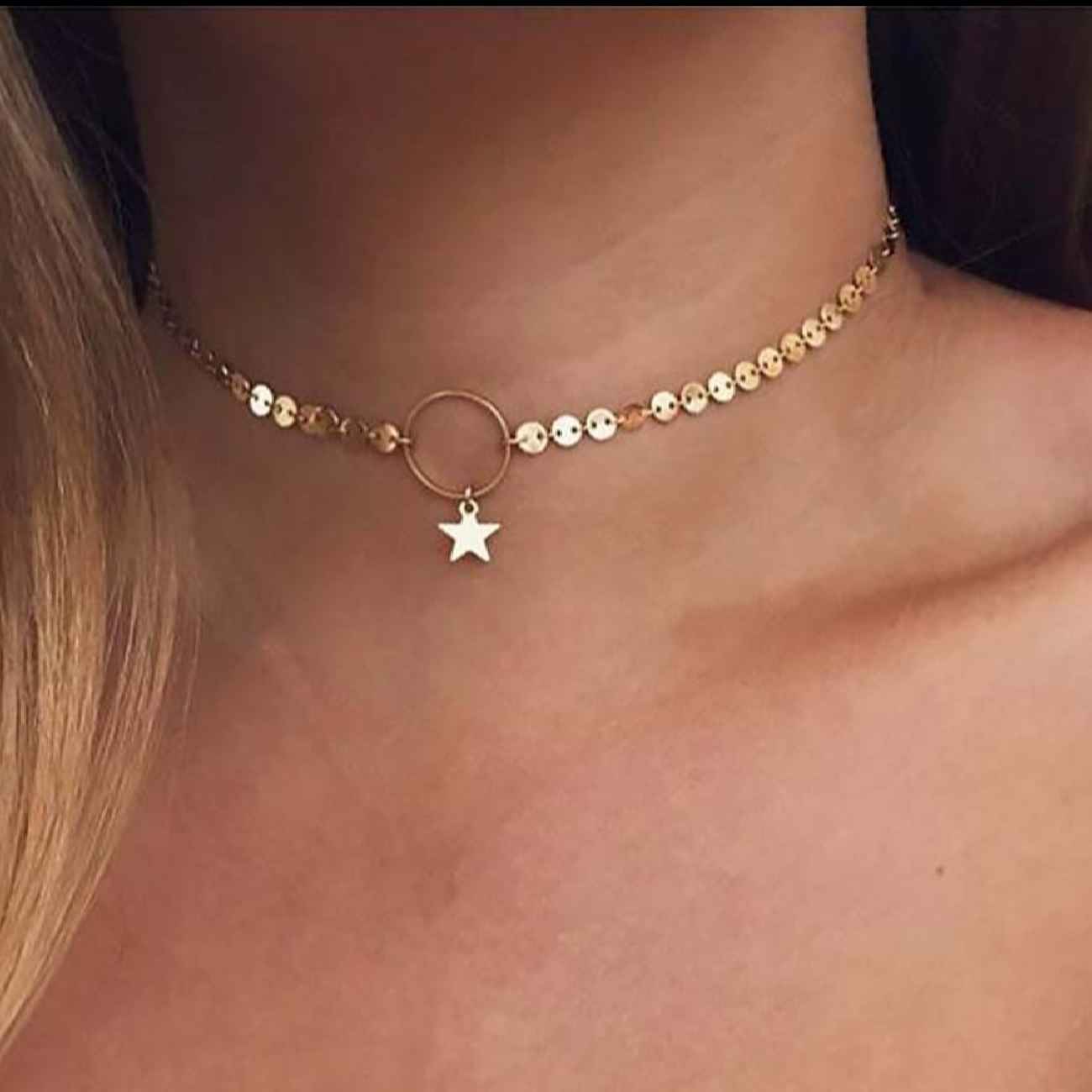 Stainless Steel Choker Necklace - Durable Jewelry Gift Idea with Sequin Design