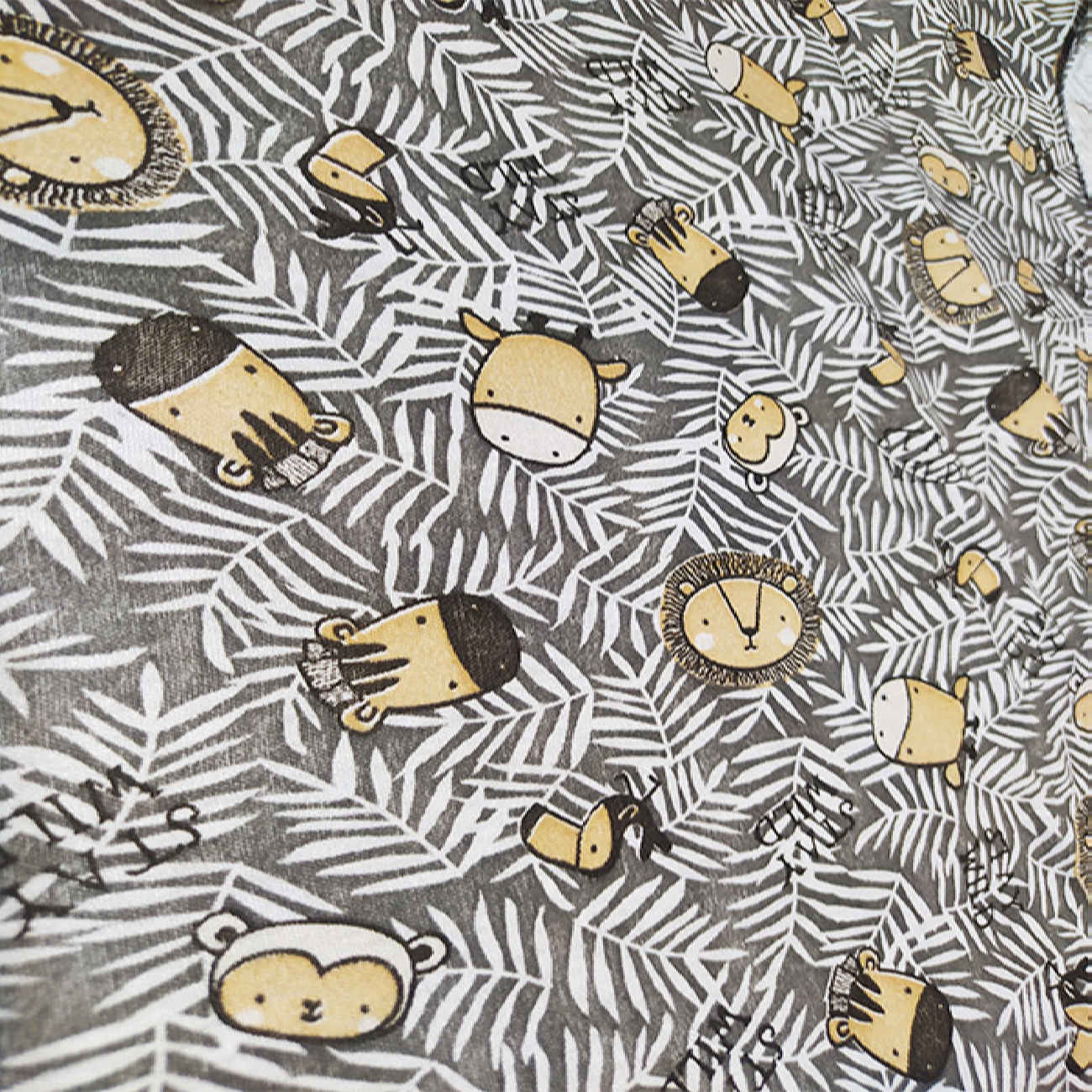 Swaddle Wrap for Newborns – Adjustable, Cozy, Sleep-Friendly Design