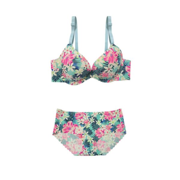 Floral Hawaei Bra and Thong Set – Suitable for Stylish Everyday Looks