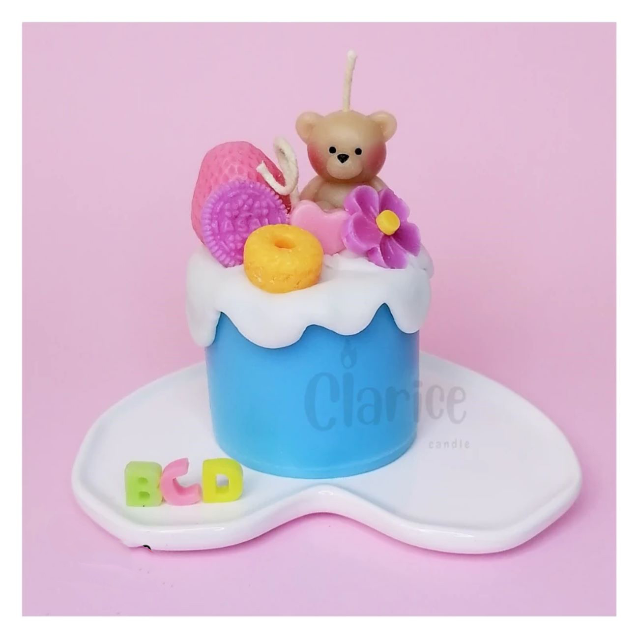 Handmade Candle, Elegantly Crafted to Look Like a Delicious Dessert