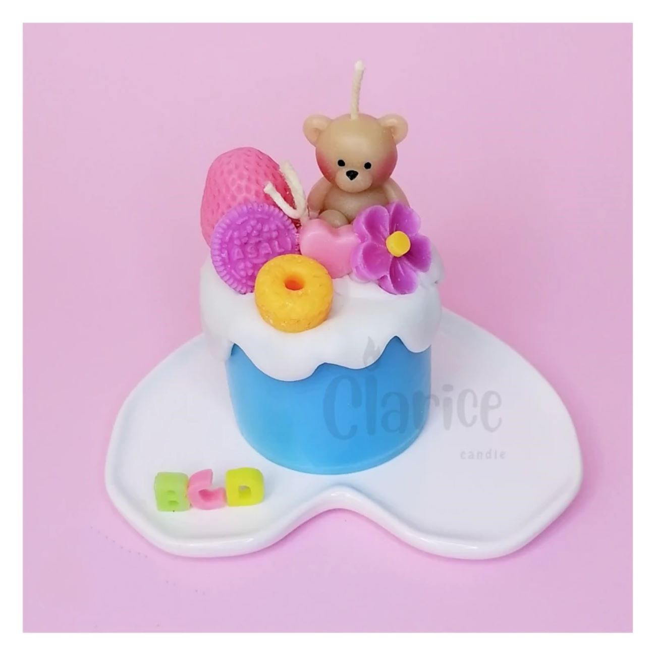 Handmade Candle, Elegantly Crafted to Look Like a Delicious Dessert