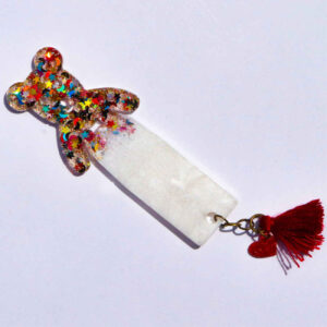 Minimalist Handcrafted Resin Bookmark – Elegant, Suitable for Book Lover with Bear Design