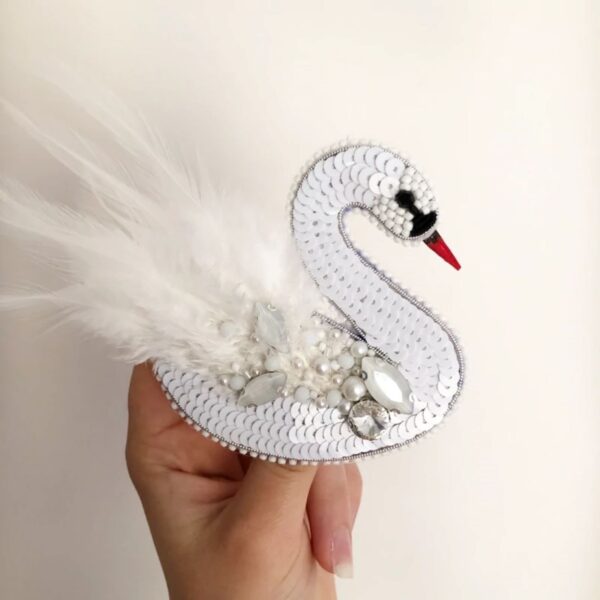 Swan Design Brooch Wildlife Wonders Animal Elevate Your Look