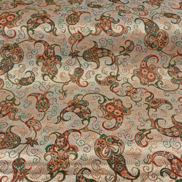 Termeh Trends: Bringing Persian Luxury to Contemporary Fashion