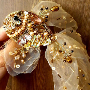 Whimsical Fish Brooch: Colorful and Playful Accessory