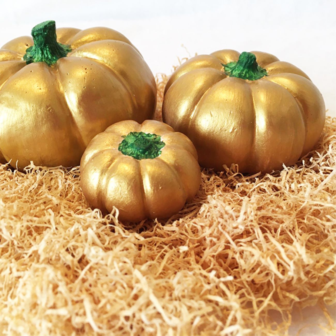 Classic Pumpkin Ornament Suitable for Harvest and Autumn Themes (Set of 3)
