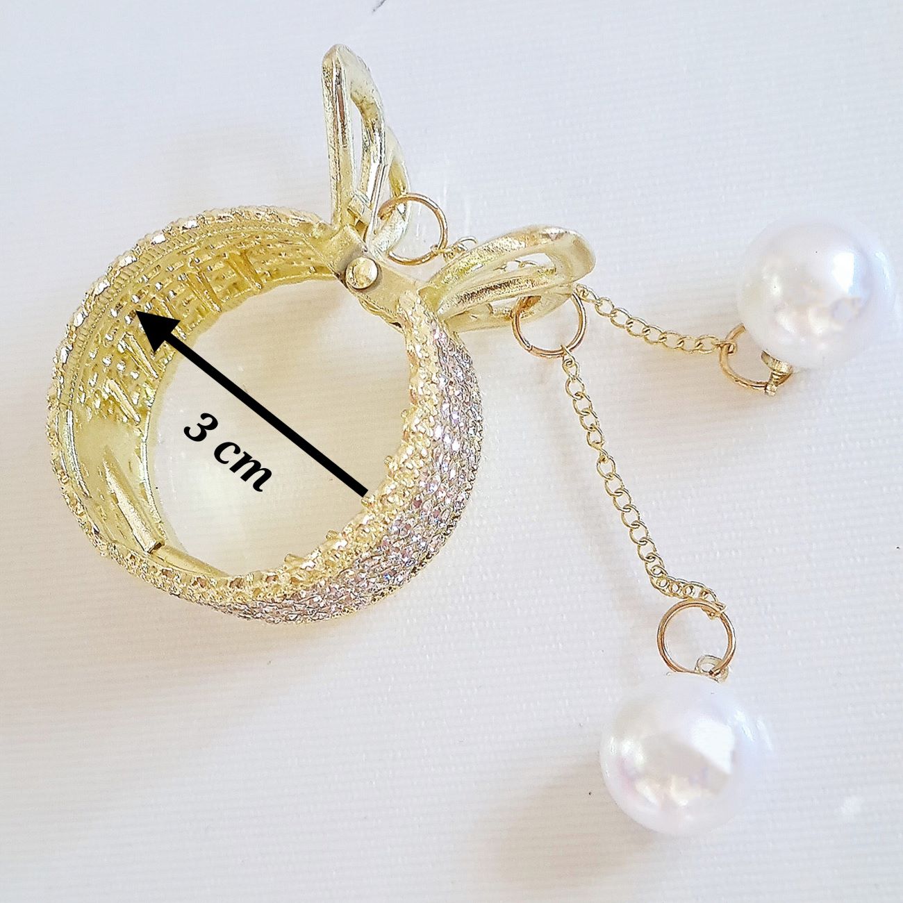 Claws That Catch the Eye – From Classic to Chic