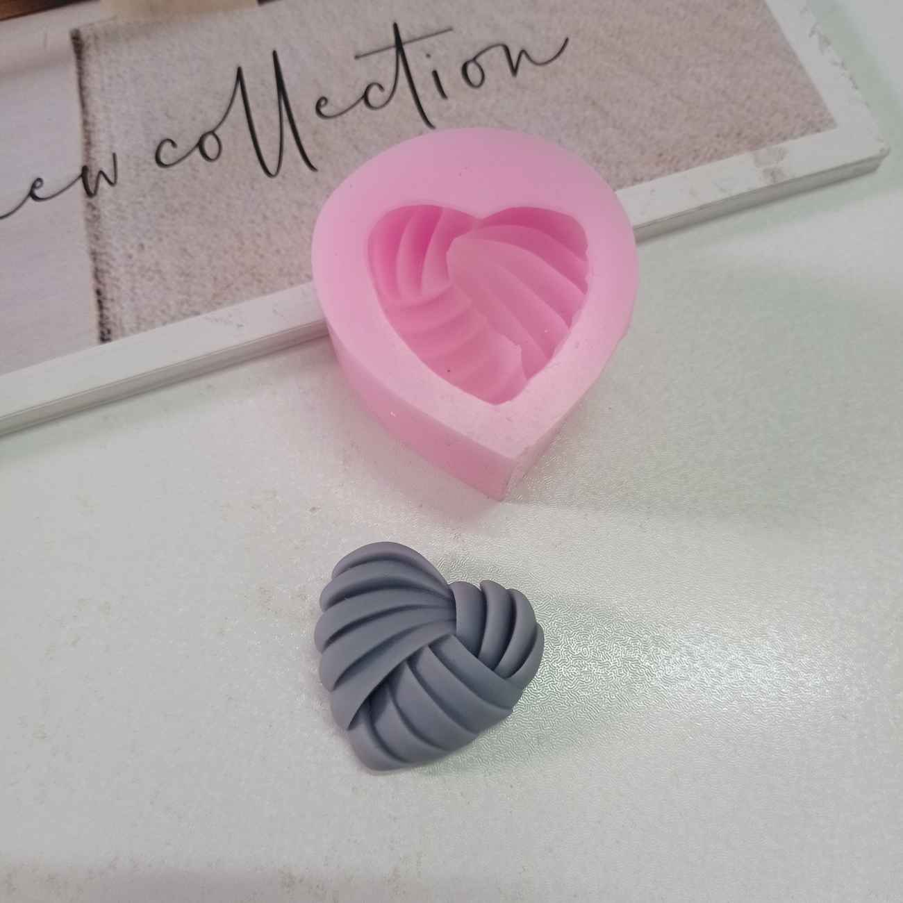 Cute & Compact - The Best 3D Mini Heart Candle Mold for Handmade Gifts