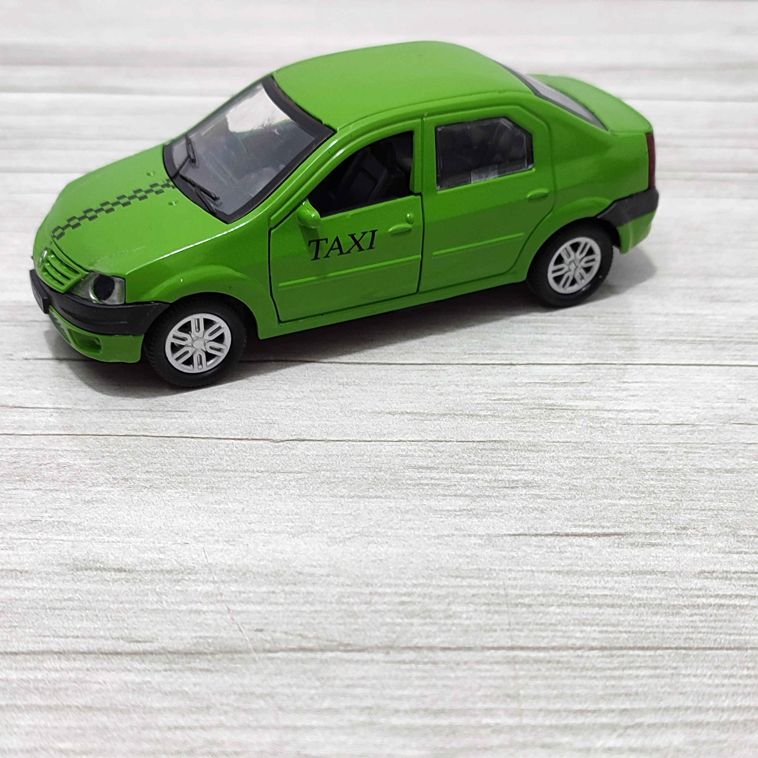 Die-cast Renault L90 (Tondar 90) Toy Car – Realistic Design for Kids & Collectors