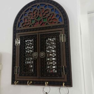Elegant Traditional Wooden Mirror Key Hanger – Perfect for Every Entryways