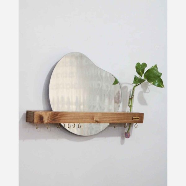 Geometric Mirror Key Hanging – Wood-Based Wall Organizer with a Modern Twist