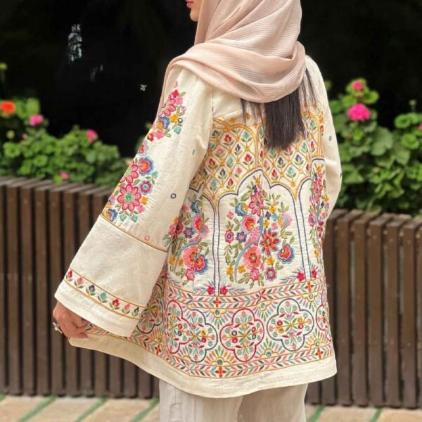 Stylish Linen Manto for Women, Hand-Embroidered & Breathable with Floral Design