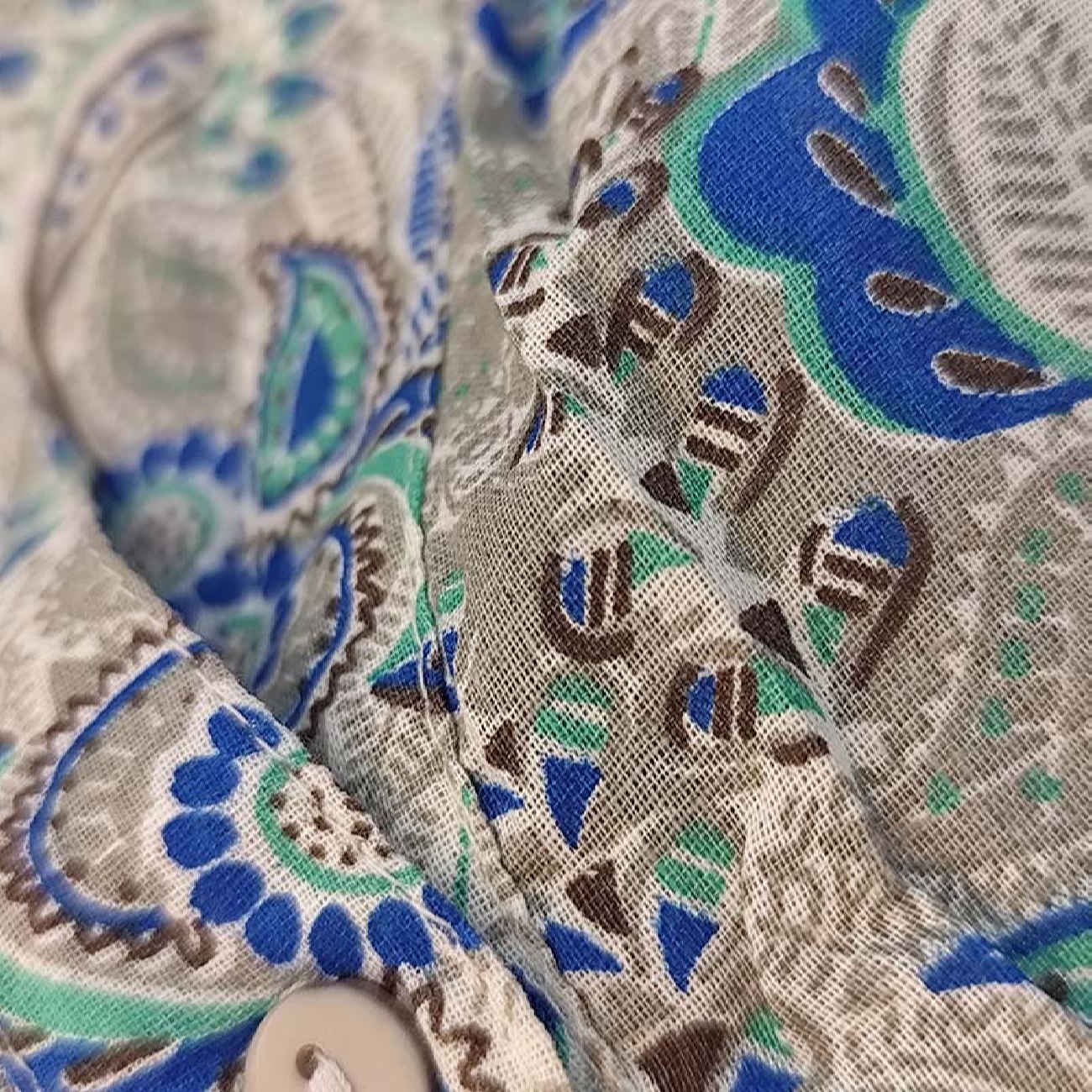 Summer-Perfect Gray Manto with Artful Persian Touch