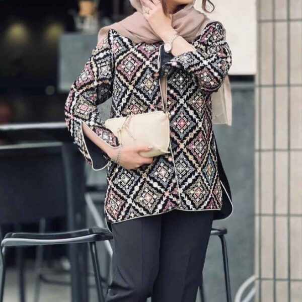 Women's Linen Embroidered Manto – Elegant & Lightweight Outerwear (1)