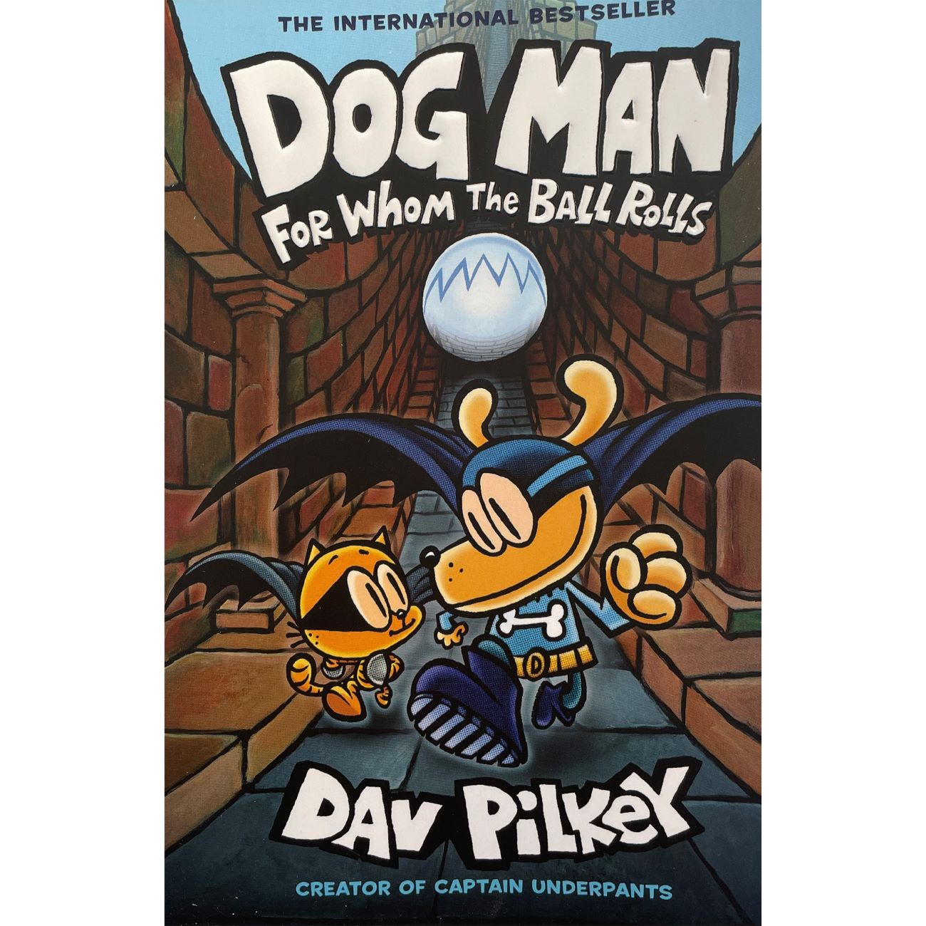 Dog Man 7 - For Whom the Ball Rolls by Dav Pilkey (English)