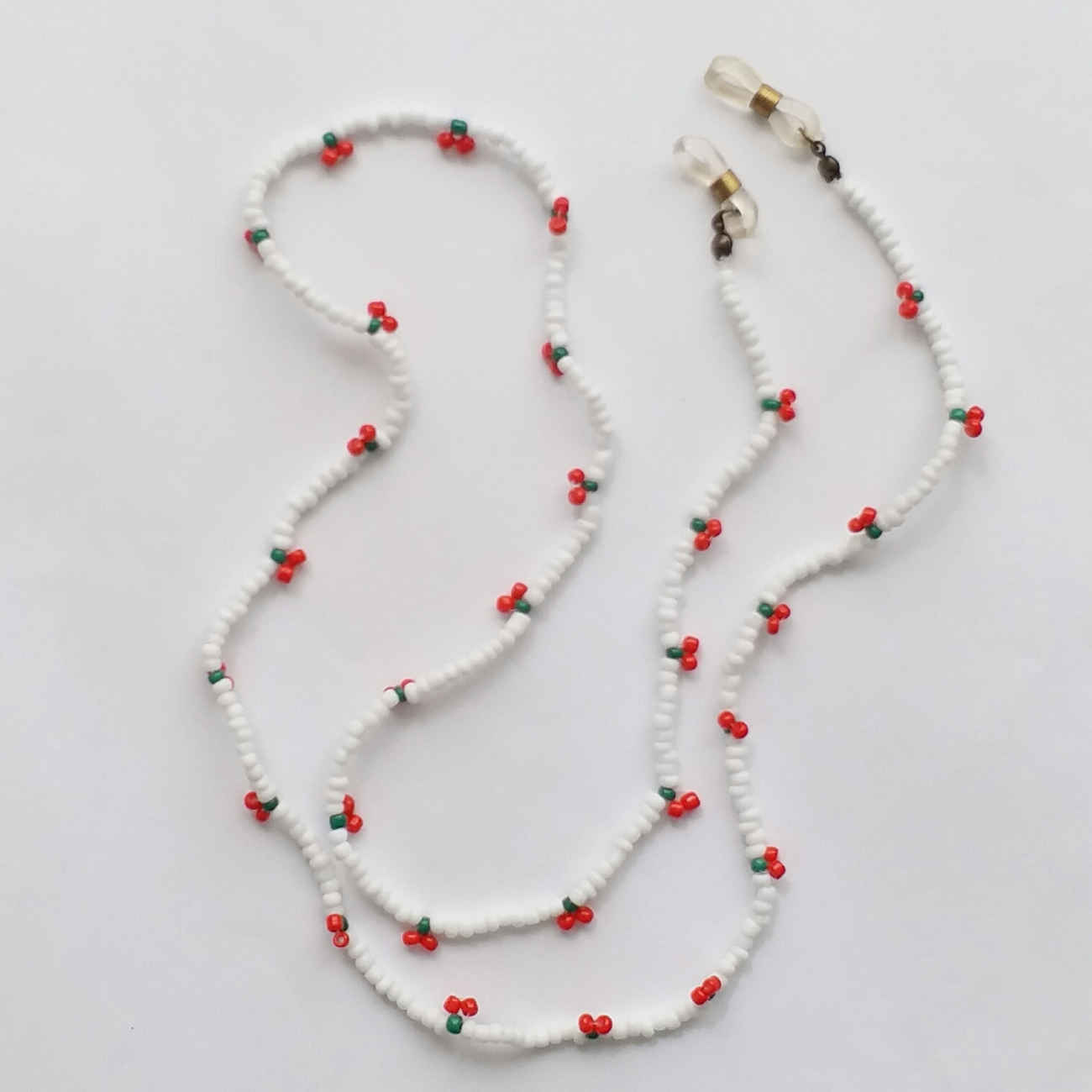 Durable Eyeglass Chain for Daily Use - Comfort and Safety with Cherry Design