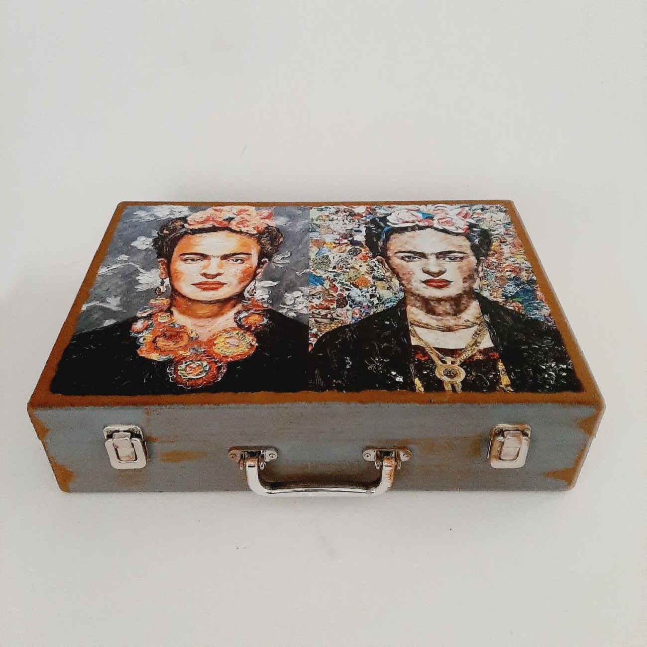 Frida Kahlo Wooden Pencil Case – Unique Art-Inspired Stationery
