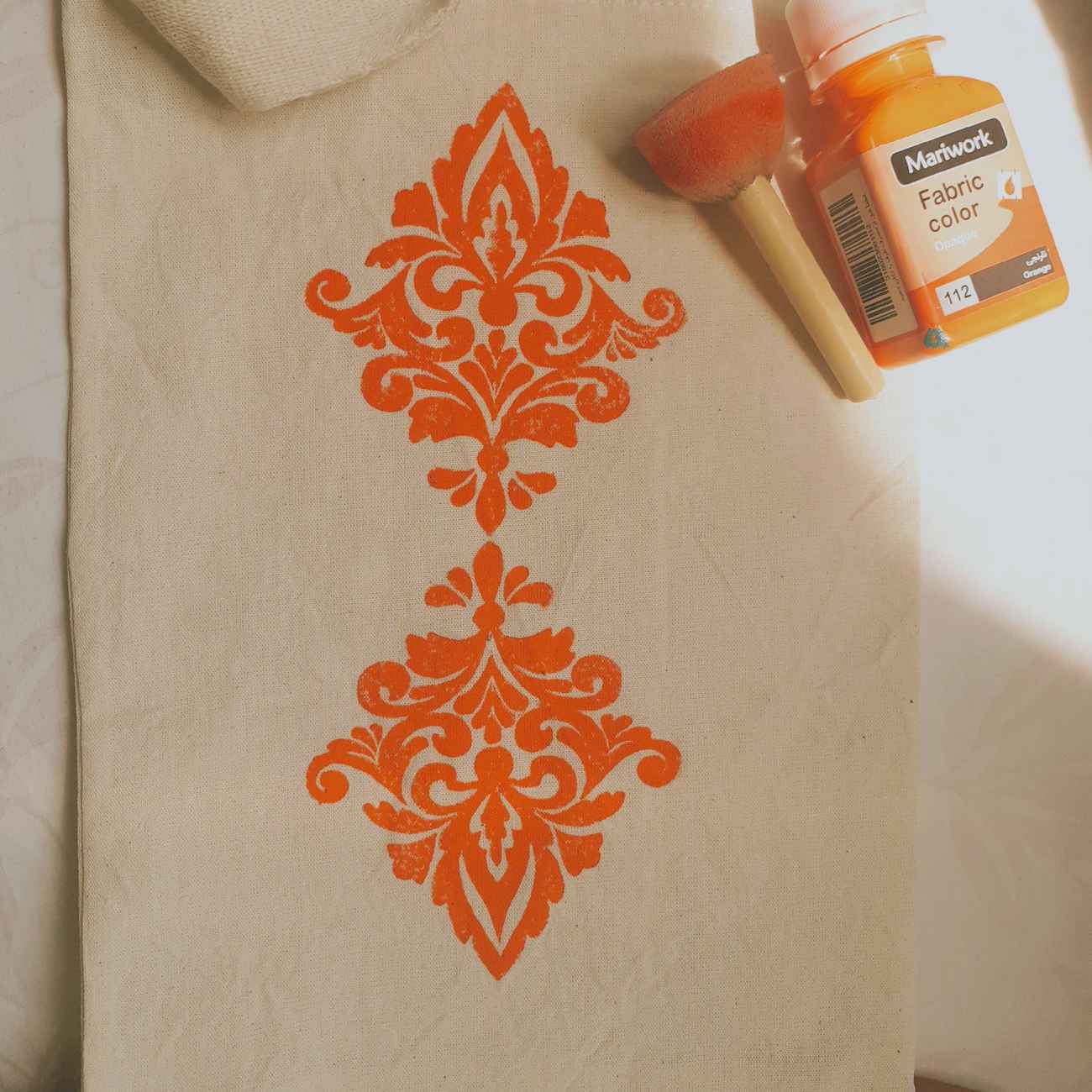 Hand-Carved Linoleum Block Stamp – Suitable for Fabric & Paper with Damask Design