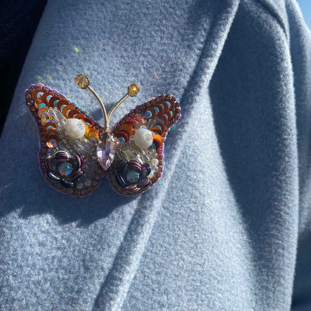 Light Orange Butterfly Brooch – Charming Jewelry for Women & Girls
