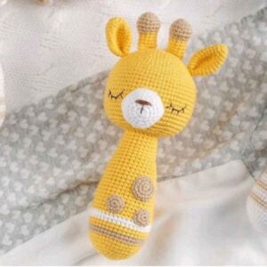 Charming Knitted Giraffe Baby Rattle – Safe, Soft & Cuddly Perfect for Infants
