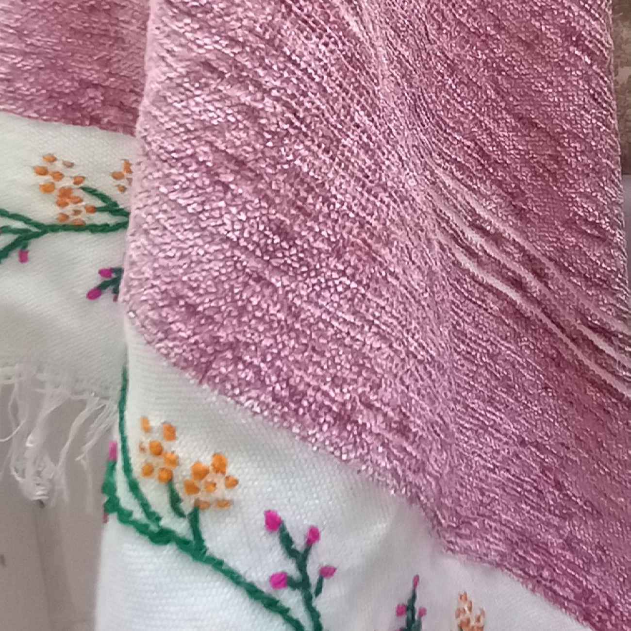 Eco-friendly Cotton Towel Handmade Soft Absorbent for Bathing Relaxation