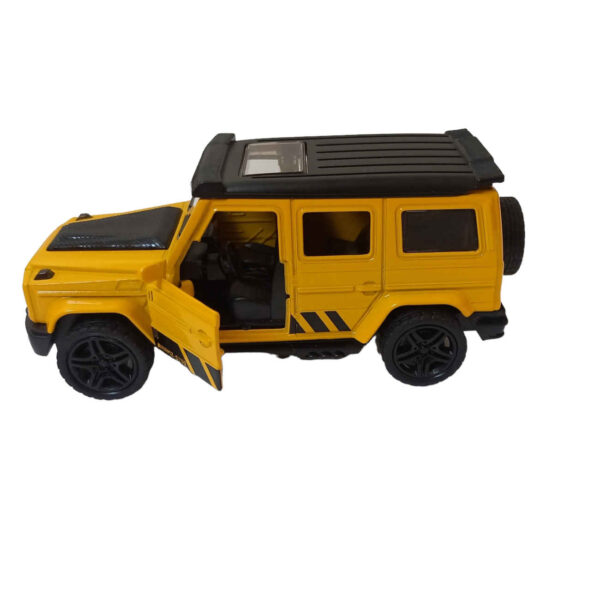 Nissan Patrol G700 Model Toy Car – High-Quality Collectible RC Vehicle (3)