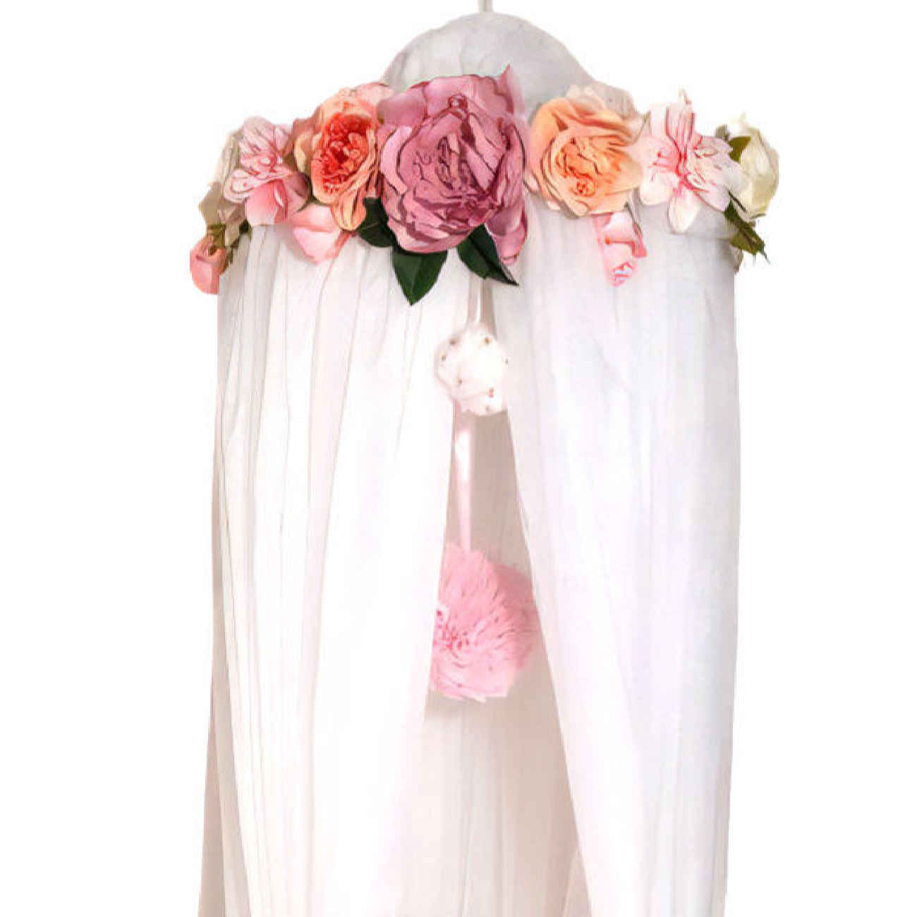 Princess Bed Canopy – Soft Sheer Fabric Creating a Cozy and Elegant Space