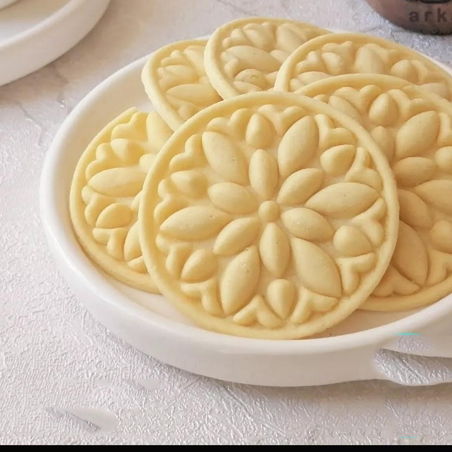 Handcrafted Persian Wooden Kolompeh & Pastry Stamp with Floral Pattern