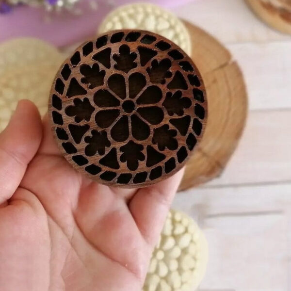 Handcrafted Persian Wooden Kolompeh & Pastry Stamp with Star Pattern (1)