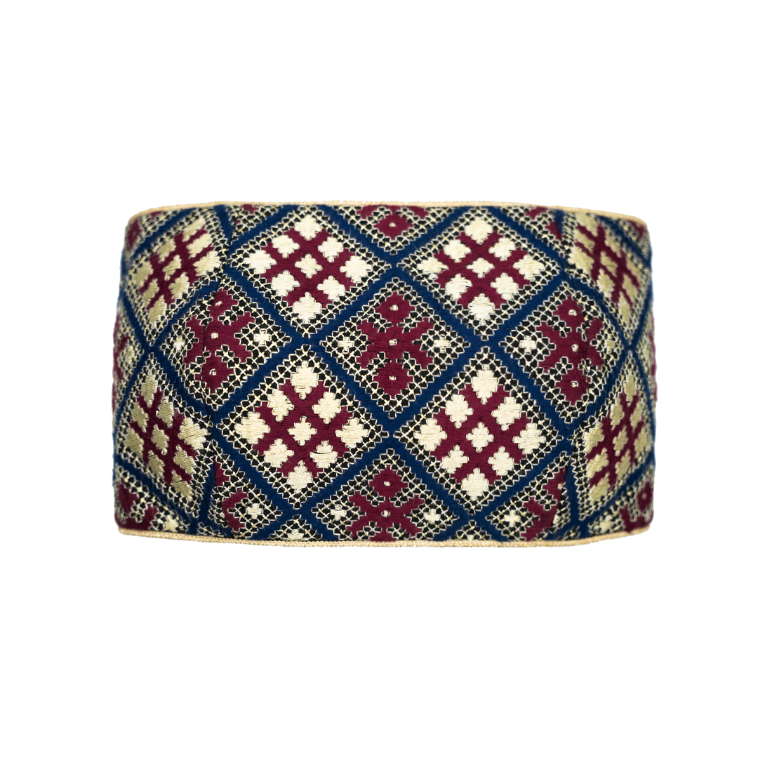 Handcrafted Balochi Embroidered Crop Top with Pure Silk Thread – A Stunning Blend of Persian Tradition and Luxury