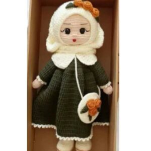 Handwoven Amigurumi Crochet Hijab Doll – Girl in Green Modest Dress with Floral Accessories | Taklif Ceremony