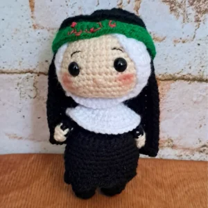 4-Piece Handwoven Amigurumi Hijab Crochet Doll – Muslim Girls with Islamic Headbands | Religious Gift Pack