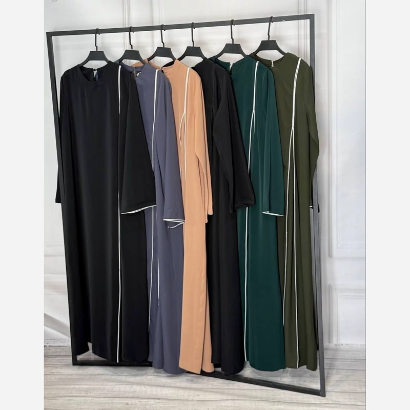 Solid Long Kaftan Abaya with Minimalist Vertical White Line – Lightweight and Comfortable